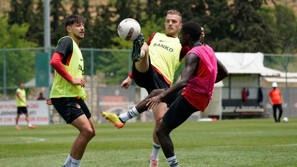 Gaziantep FK, Pendikspor maçının taktiğini çalıştı